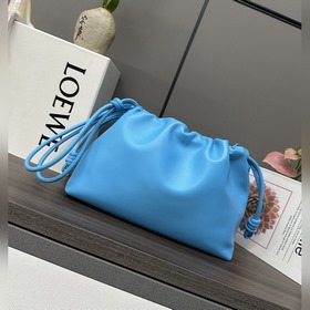 Кошелек Loewe Flamenco из мягкой кожи 