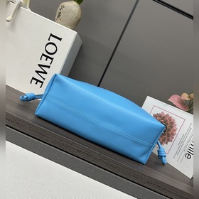 Кошелек Loewe Flamenco из мягкой кожи 