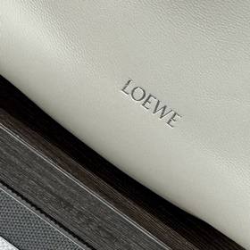 Кошелек Loewe Flamenco из мягкой кожи 