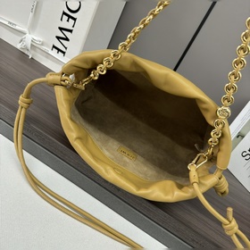 Кошелек Loewe Flamenco из мягкой кожи 