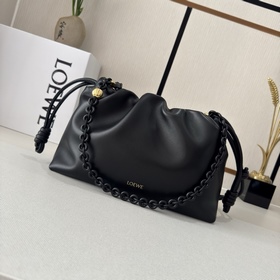 Кошелек Loewe Flamenco из мягкой кожи
