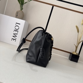 Кошелек Loewe Flamenco из мягкой кожи 