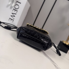 Мини-сумочка Loewe Flamenco Purse в ст
