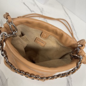 Кошелек Loewe Flamenco из мягкой кожи 