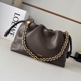 Кошелек Loewe Flamenco из мягкой кожи