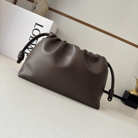 Кошелек Loewe Flamenco из мягкой кожи 