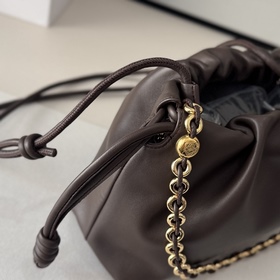 Кошелек Loewe Flamenco из мягкой кожи 