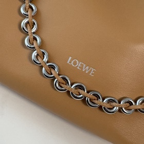 Кошелек Loewe Flamenco из мягкой кожи 