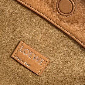Кошелек Loewe Flamenco из мягкой кожи 