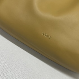 Новая модель Loewe — большая сумка Fla