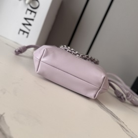 Кошелек Loewe Flamenco из мягкой кожи 