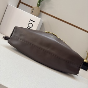 Новая модель Loewe — большая сумка Fla
