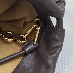 Новая модель Loewe — большая сумка Fla