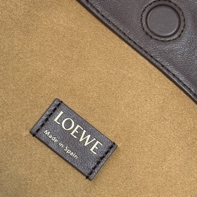 Новая модель Loewe — большая сумка Fla