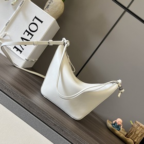 Loewe Классическая сумка-хобо Hammock
