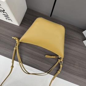 Loewe Классическая сумка-хобо Hammock