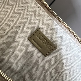 Loewe Классическая сумка-хобо Hammock