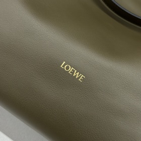 Новая модель Loewe — большая сумка Fla