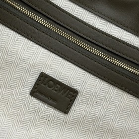 Новая модель Loewe — большая сумка Fla