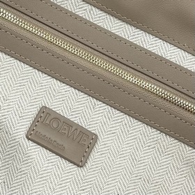 Новая модель Loewe — большая сумка Fla