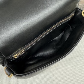 Сумка Loewe Puffer Goya из блестящей к