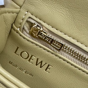 Сумка Loewe Puffer Goya из блестящей к