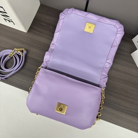 Сумка Loewe Puffer Goya из блестящей к