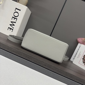 Loewe Новая роскошная плетеная сумка 