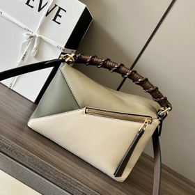 Loewe  Новая плетеная сумка Puzzle E