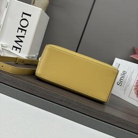 Loewe Новая роскошная плетеная сумка 
