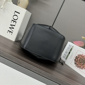 Сумка Loewe Hammock Compact из мягкой 