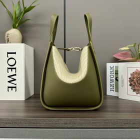 Сумка Loewe Hammock Compact из мягкой 