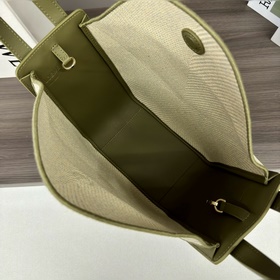 Сумка Loewe Hammock Compact из мягкой 