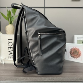 Loewe Большой рюкзак из натуральной к