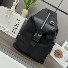 Loewe  Большой рюкзак из нейлона и н