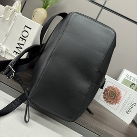 Loewe  Большой рюкзак из нейлона и н