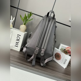 Loewe Большой рюкзак из натуральной к