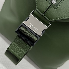 Loewe Маленький классический рюкзак и