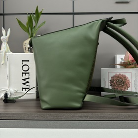 Loewe Маленький классический рюкзак и