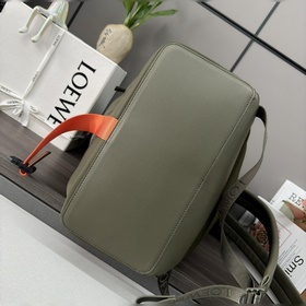 Loewe  Большой рюкзак из нейлона и н