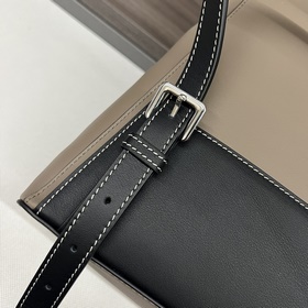 Новая коллекция рюкзаков Goya от Loewe