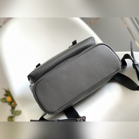 Поступили новые рюкзаки Loewe. Рюкзак