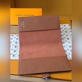 Чехол для блокнота из кожи Taïga с вст