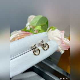 ]L7883 Серьги-гвоздики LV с одиночным 