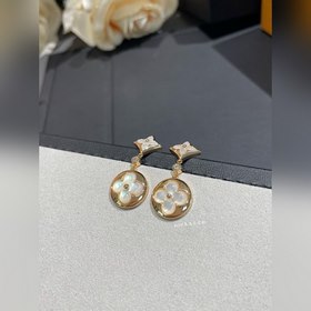 Серьги-двойные цветы от Lv ~ Модель с