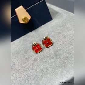L1126 L1122 L1128 — праздничные серьги
