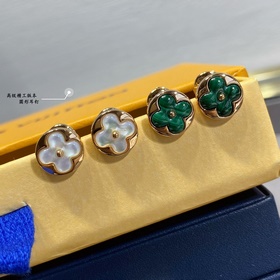 Серьги-гвоздики L1126 из розового золо