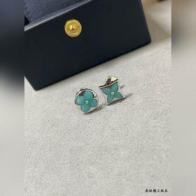 L1122 LV Серьги-гвоздики с камнями «Тя
