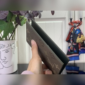 Эксклюзивная модель [паспортный чехол