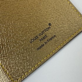 [Топ-модель из оригинальной коллекции]